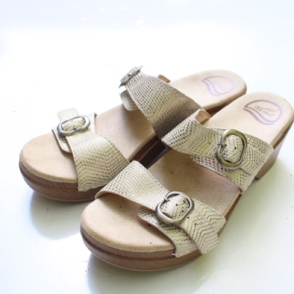 Dansko wedge sandals - Picture 15 of 16